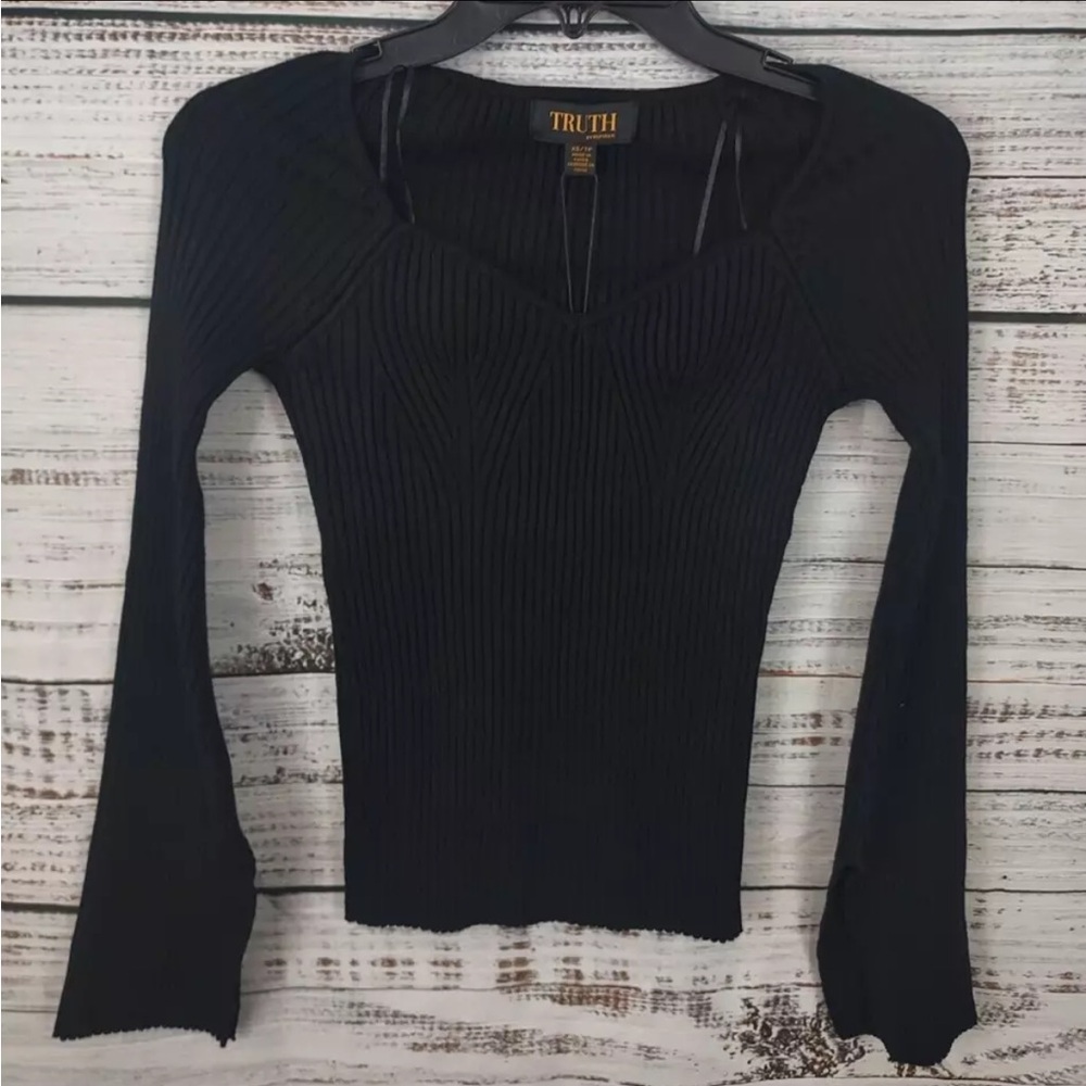 Truth by Republic Top Women XS Black Ribbed Long Sleeve Sweetheart Neckline NEW